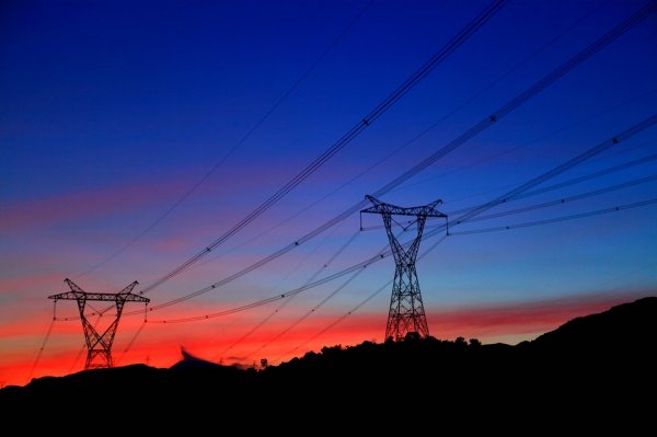當今大規(guī)模電池儲能在電網(wǎng)中扮演著怎樣的角色？