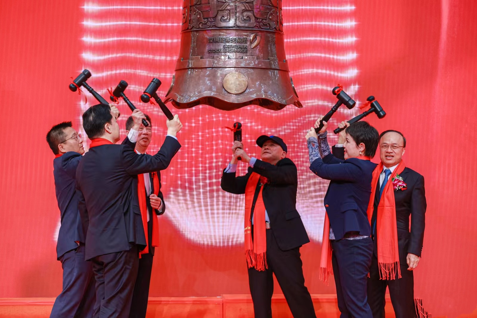 凌瑋科技深交所創(chuàng)業(yè)板成功上市